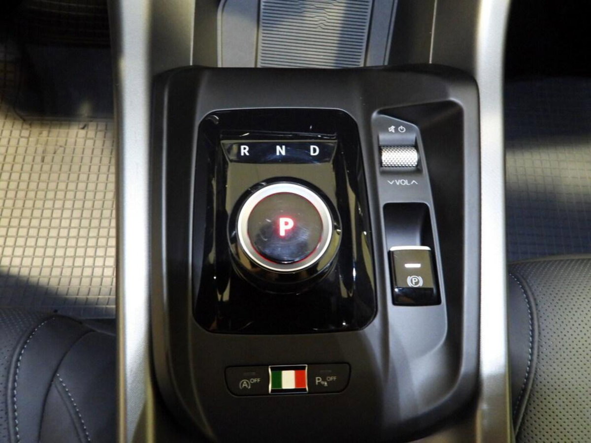 Alfa Romeo Tonale 1.6 Veloce 130cv tct6 (11)
