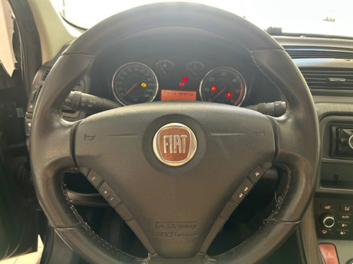 Fiat Croma 1.9 Multijet 16V Emotion (14)