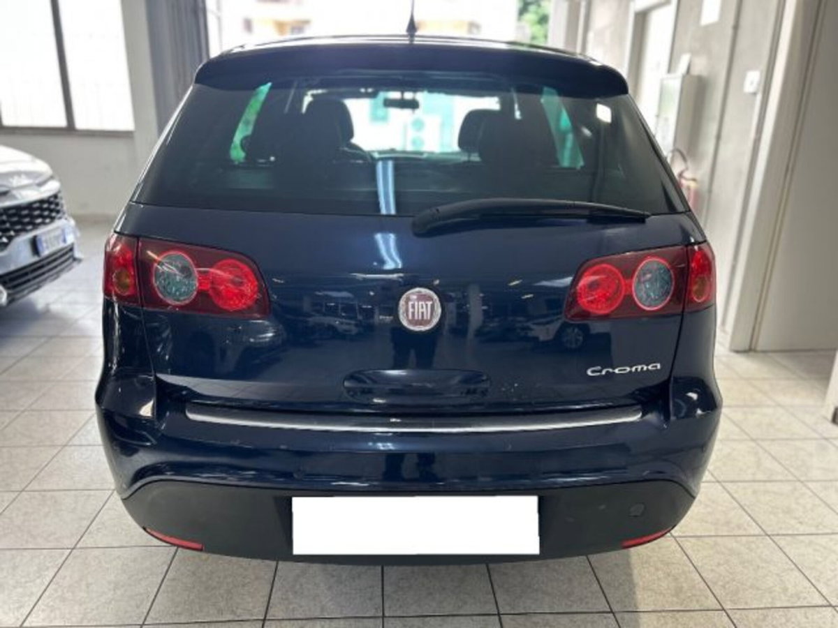 Fiat Croma 1.9 Multijet 16V Emotion (5)