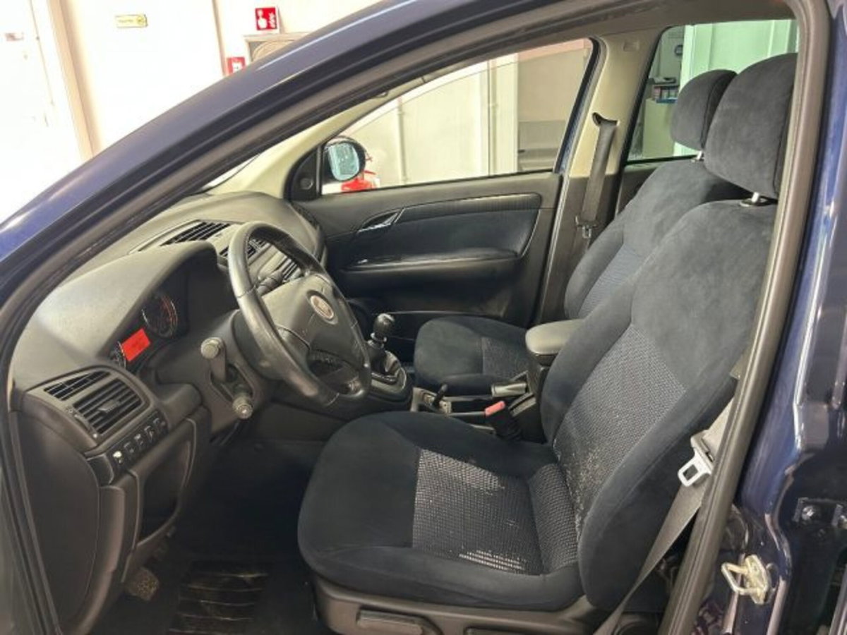 Fiat Croma 1.9 Multijet 16V Emotion (7)
