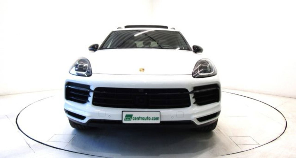 Porsche Cayenne 3.0 V6 (2)