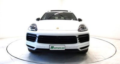Porsche Cayenne Coupé 3.0 V6 (2)