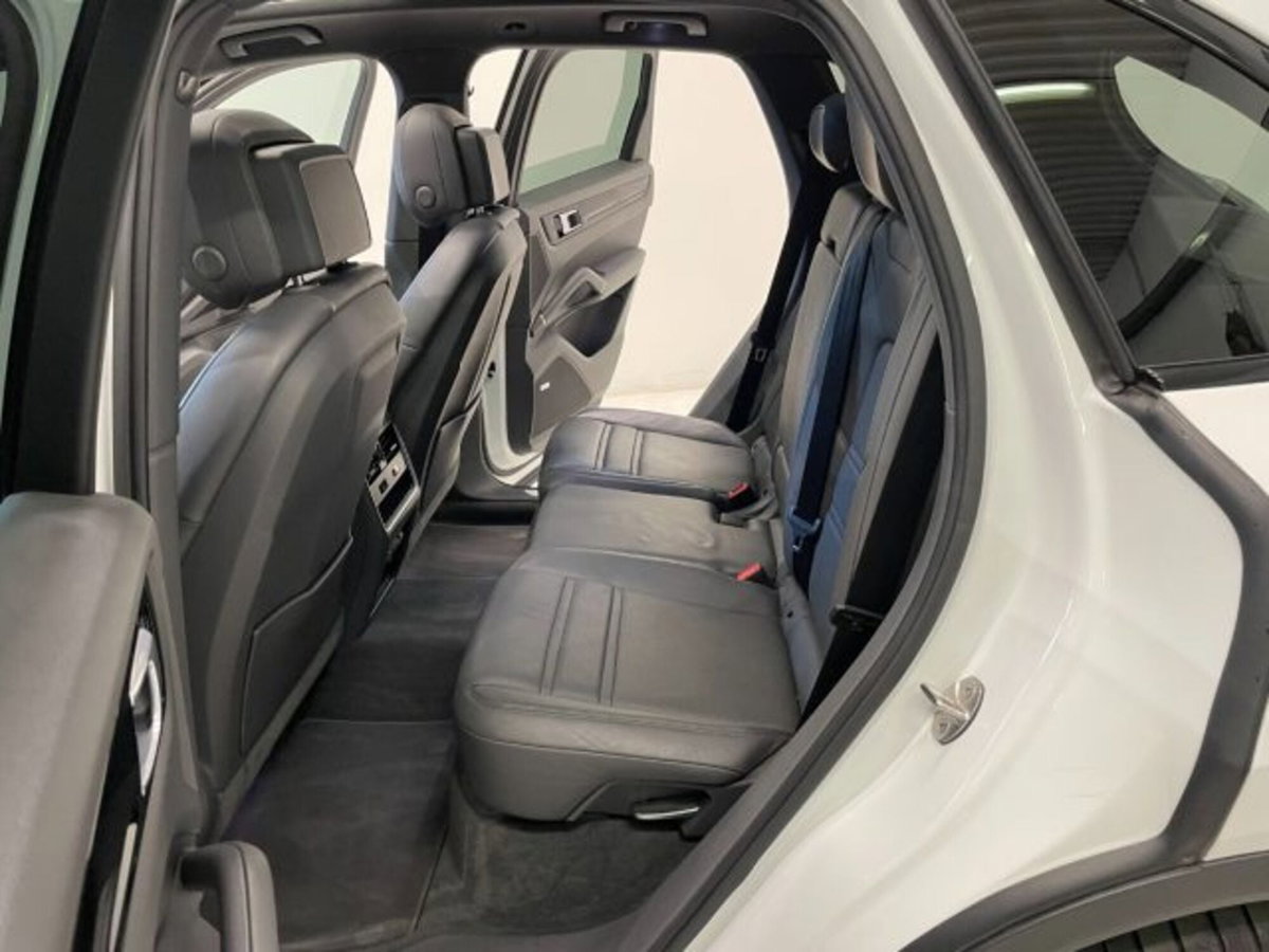 Porsche Cayenne 3.0 V6 (9)
