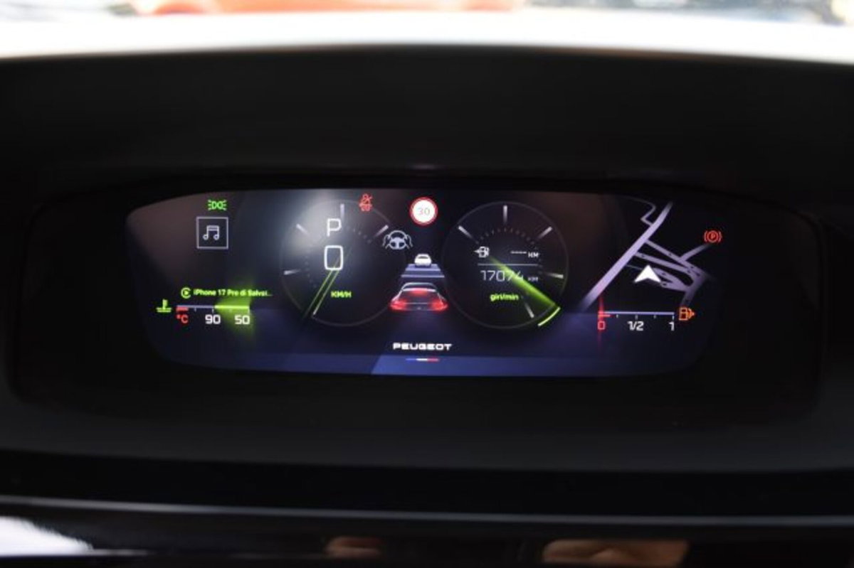Peugeot 408 1.2 puretech GT s&s 130cv eat8 (9)