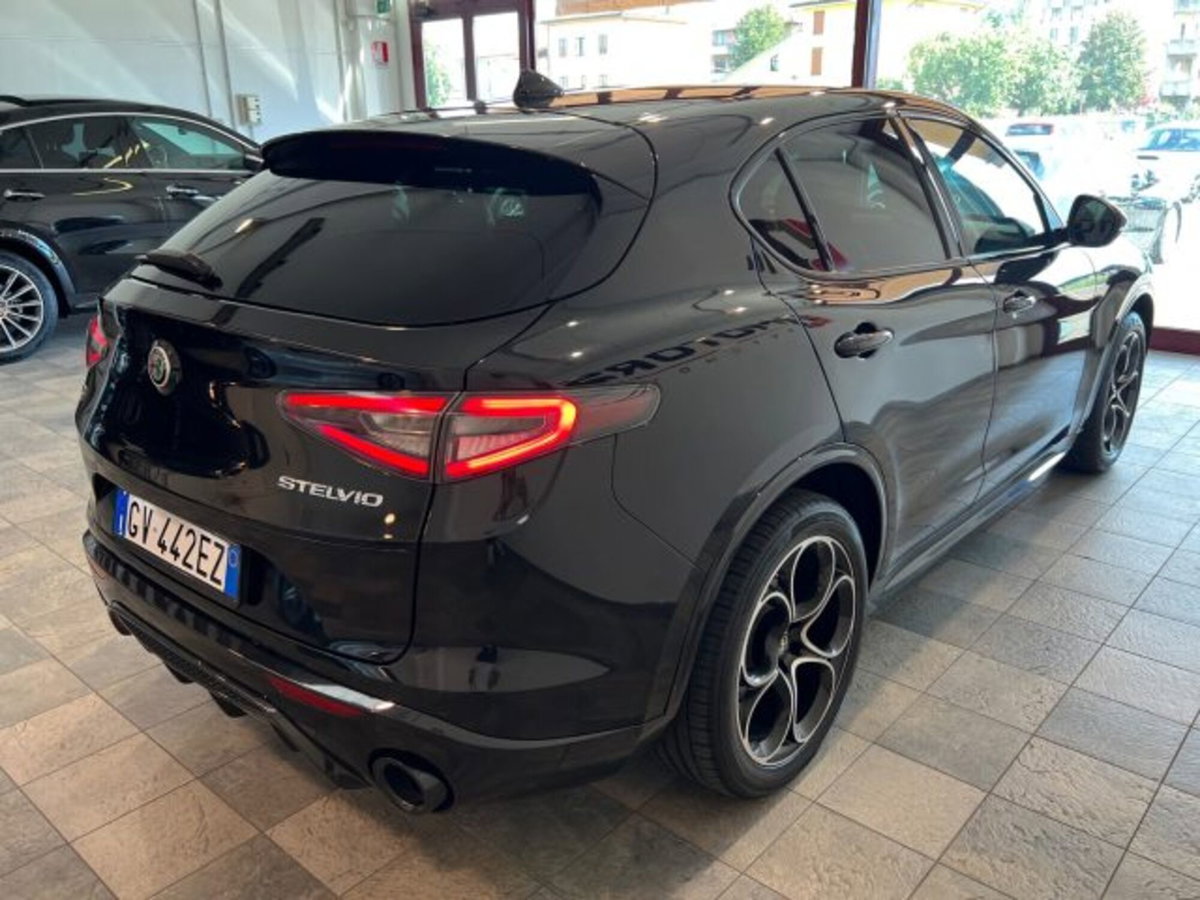 Alfa Romeo Stelvio Stelvio 2.2 Turbodiesel 210 CV AT8 Q4 Veloce (7)