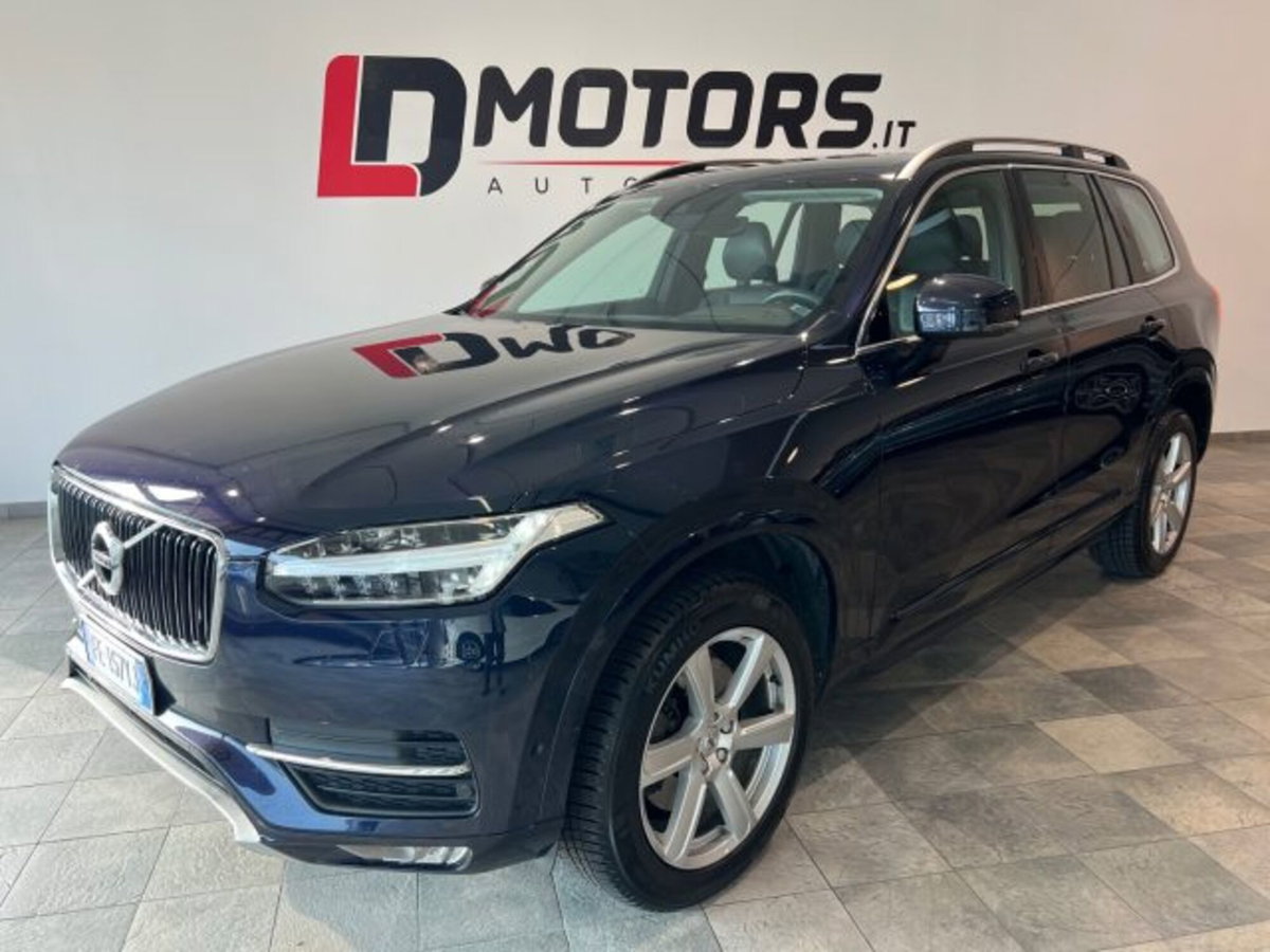 Volvo XC90 D5 AWD Geartronic 7 posti Momentum (14)