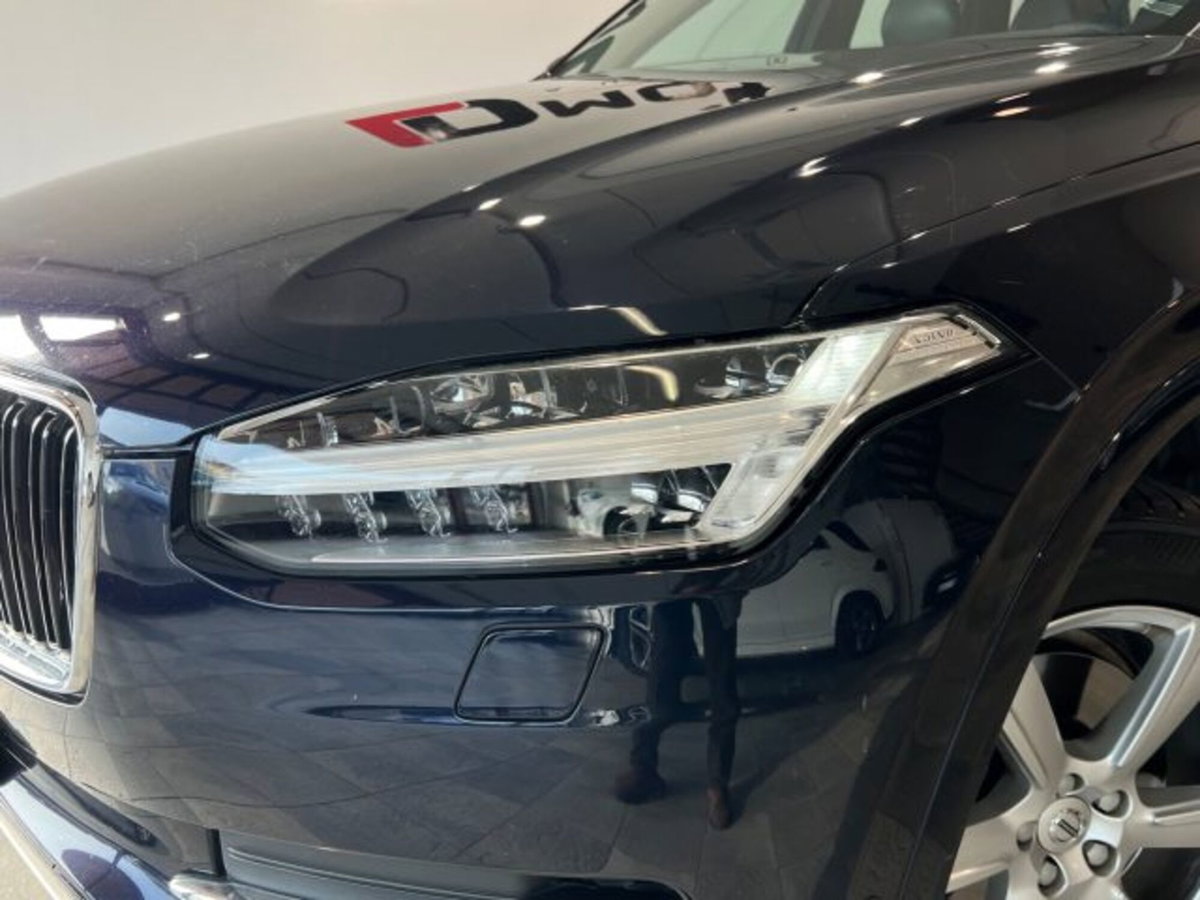 Volvo XC90 D5 AWD Geartronic 7 posti Momentum (16)