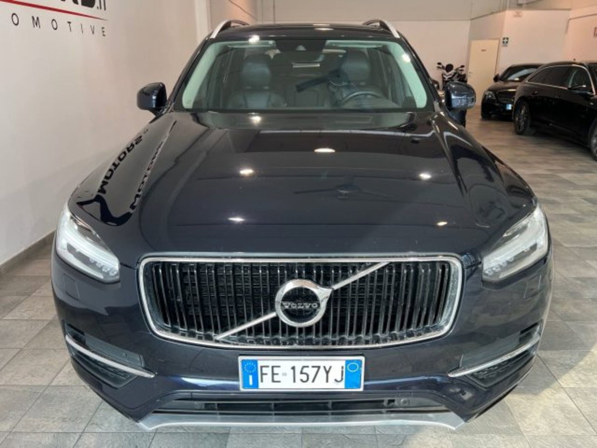 Volvo XC90 D5 AWD Geartronic 7 posti Momentum (18)
