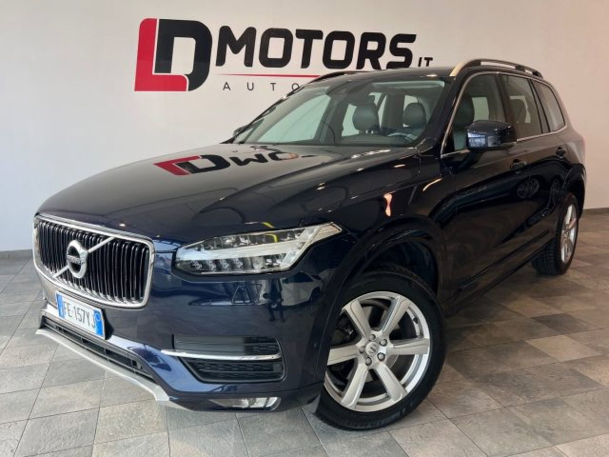 Volvo XC90 D5 AWD Geartronic 7 posti Momentum (2)