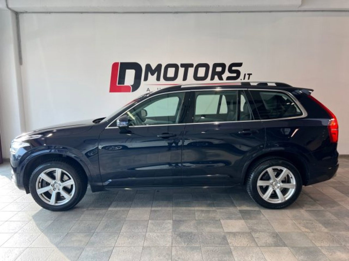 Volvo XC90 D5 AWD Geartronic 7 posti Momentum (20)