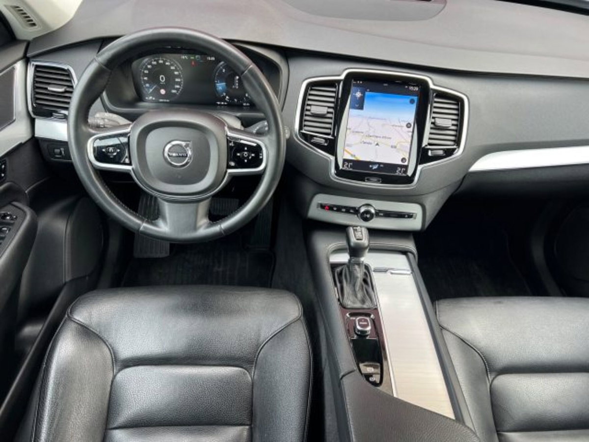 Volvo XC90 D5 AWD Geartronic 7 posti Momentum (5)