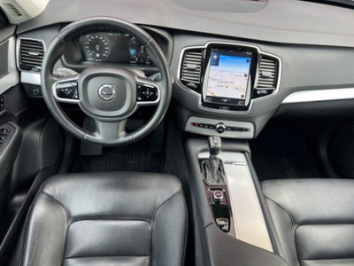 Volvo XC90 D5 AWD Geartronic 7 posti Momentum (5)