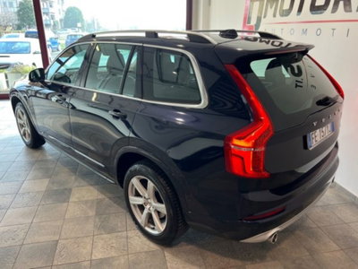 Volvo XC90 D5 AWD Geartronic 7 posti Momentum (9)