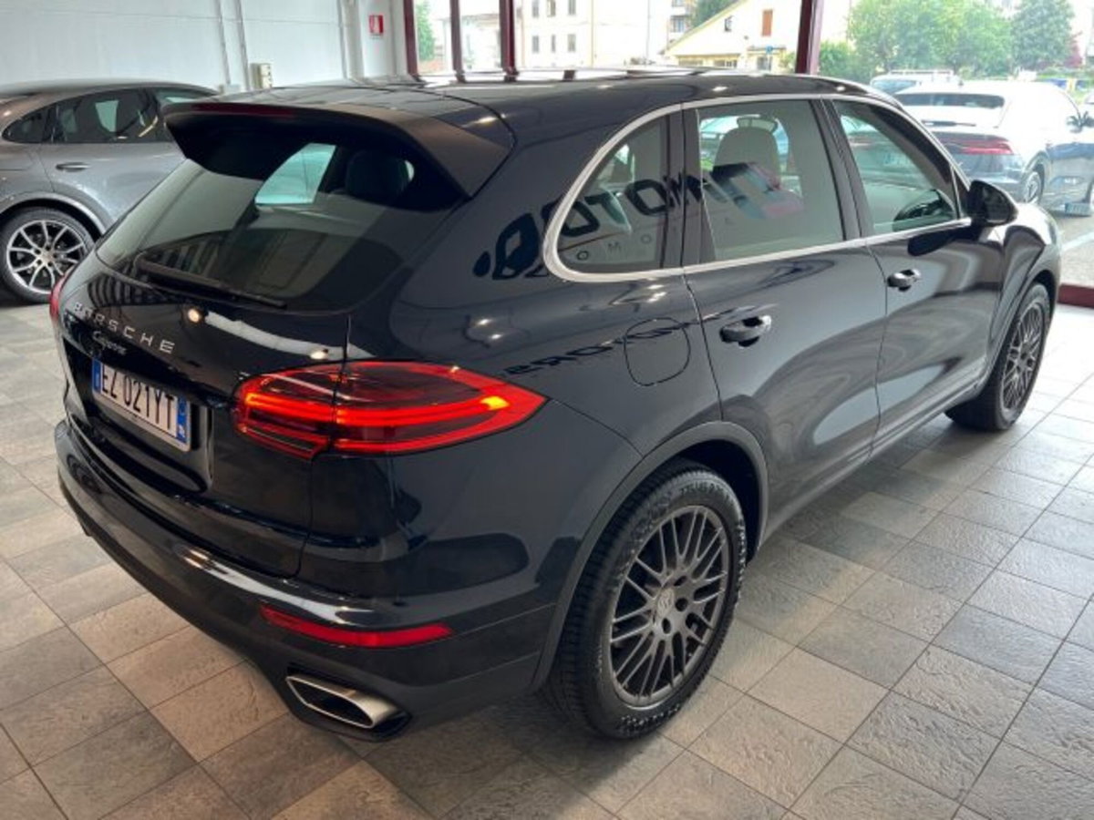 Porsche Cayenne 3.0 Diesel (7)