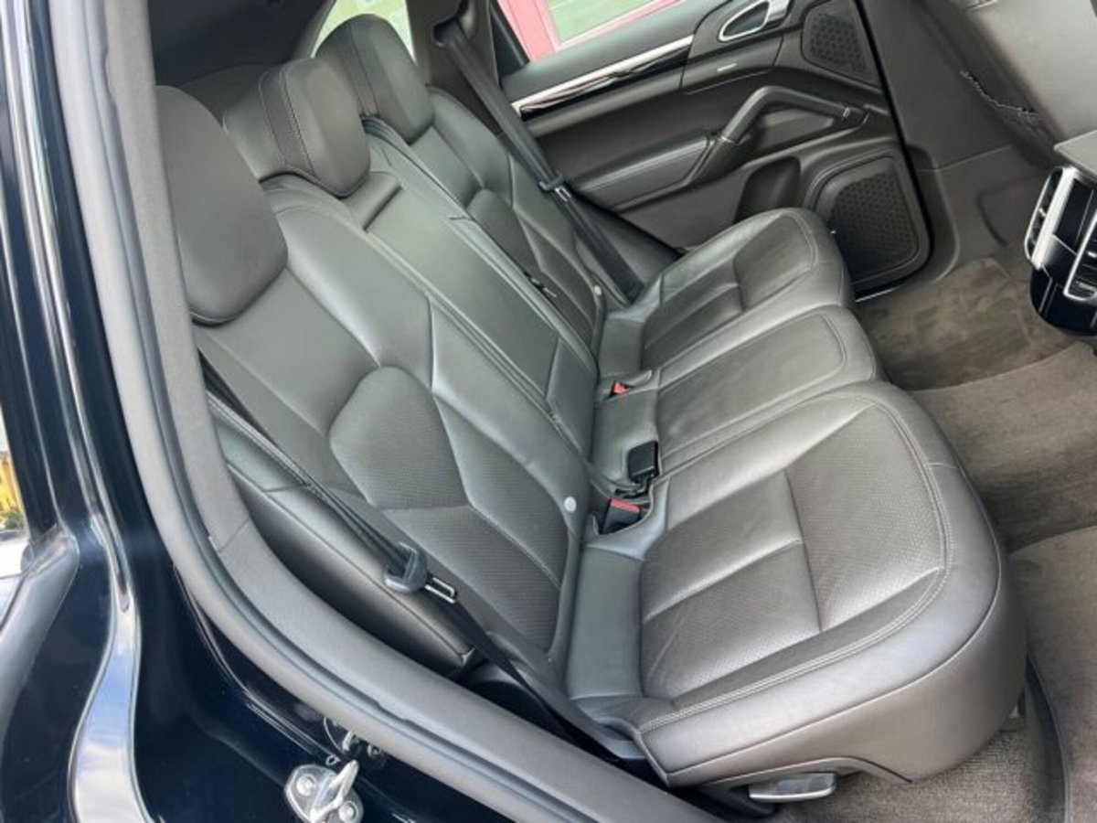 Porsche Cayenne 3.0 Diesel (8)