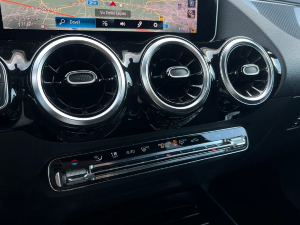 Mercedes-Benz Classe B 180 d Automatic Premium (16)