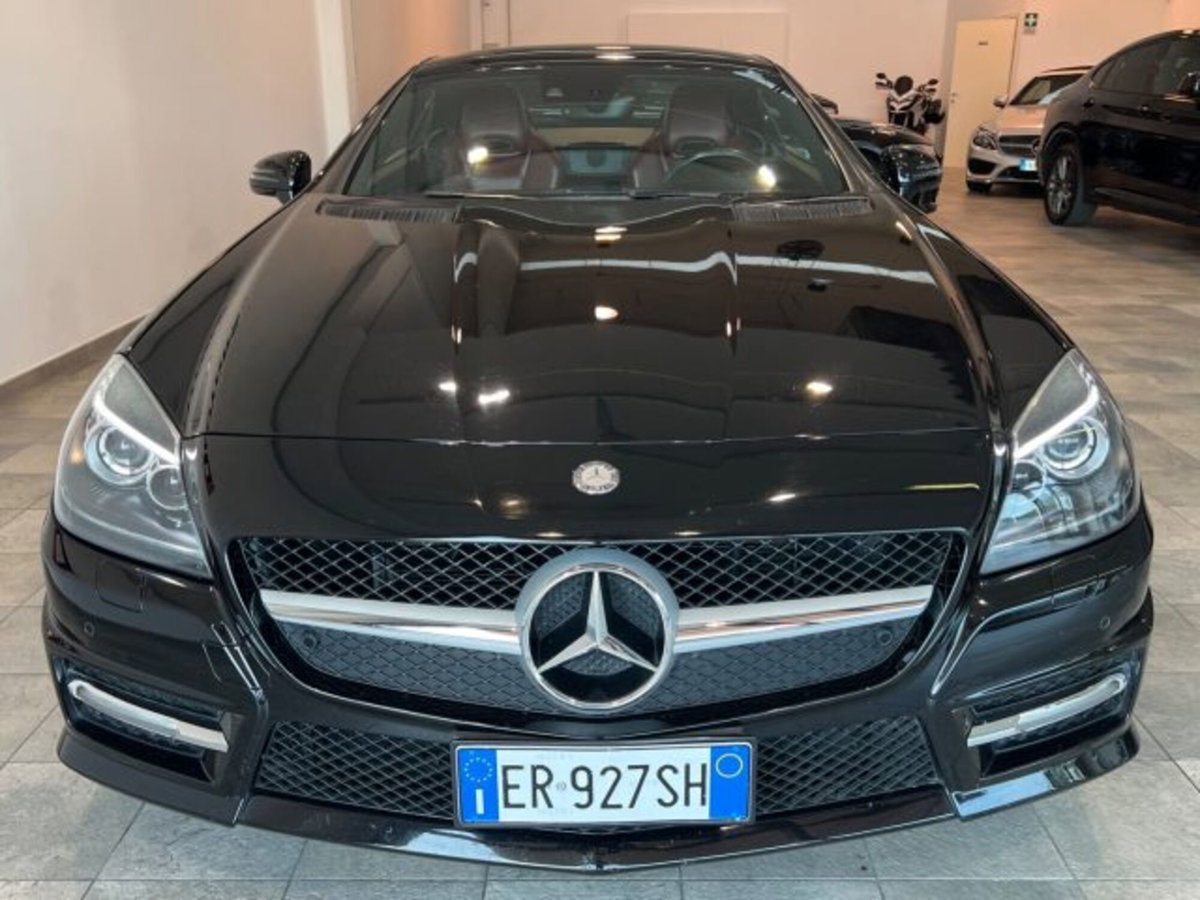 Mercedes-Benz SLK 200 CGI Premium (11)