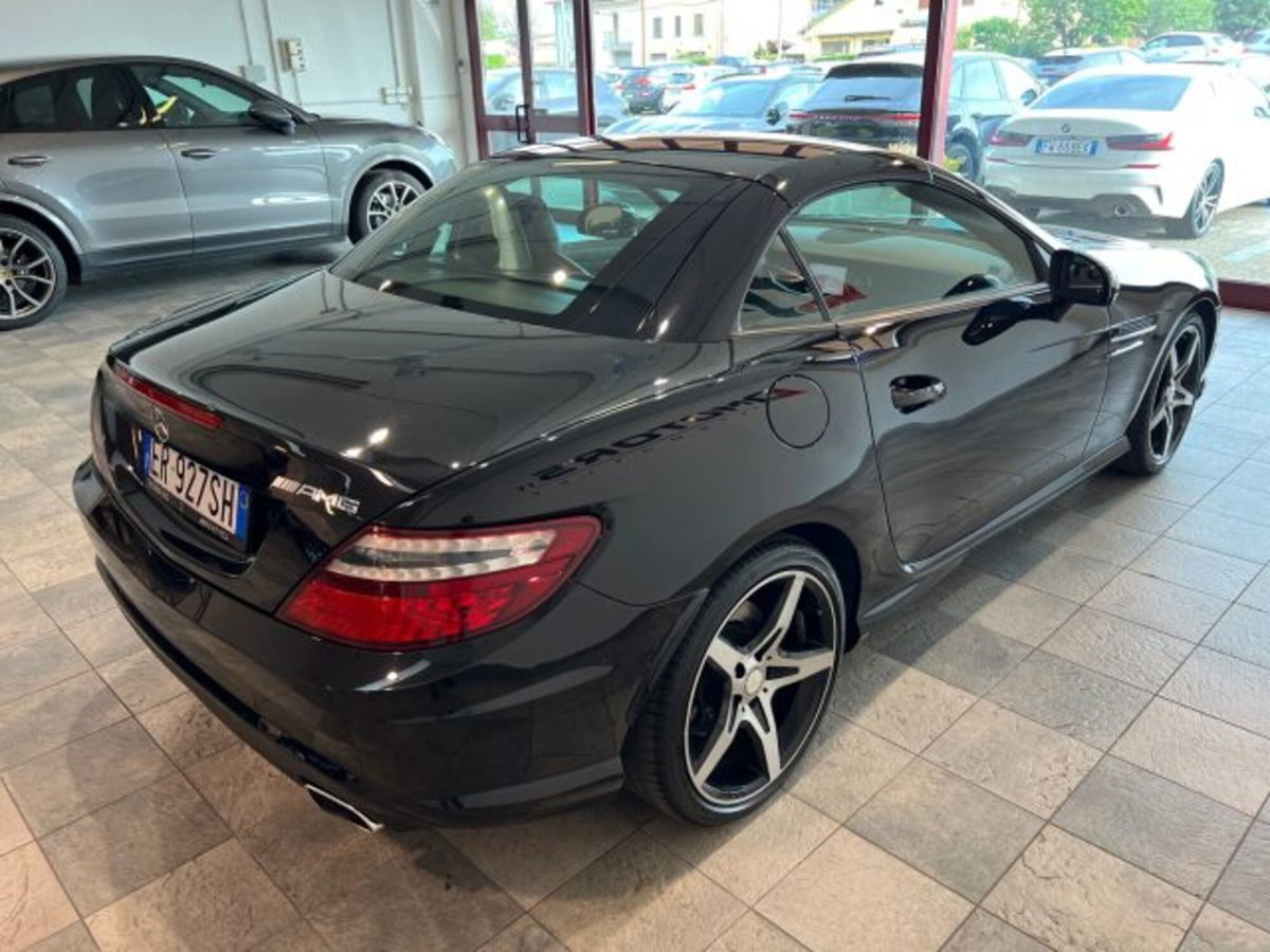 Mercedes-Benz SLK 200 CGI Premium (15)