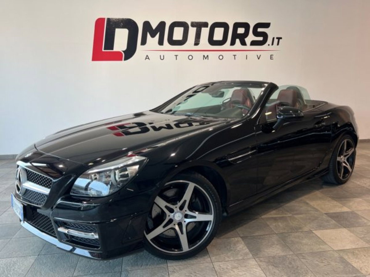 Mercedes-Benz SLK 200 CGI Premium (17)