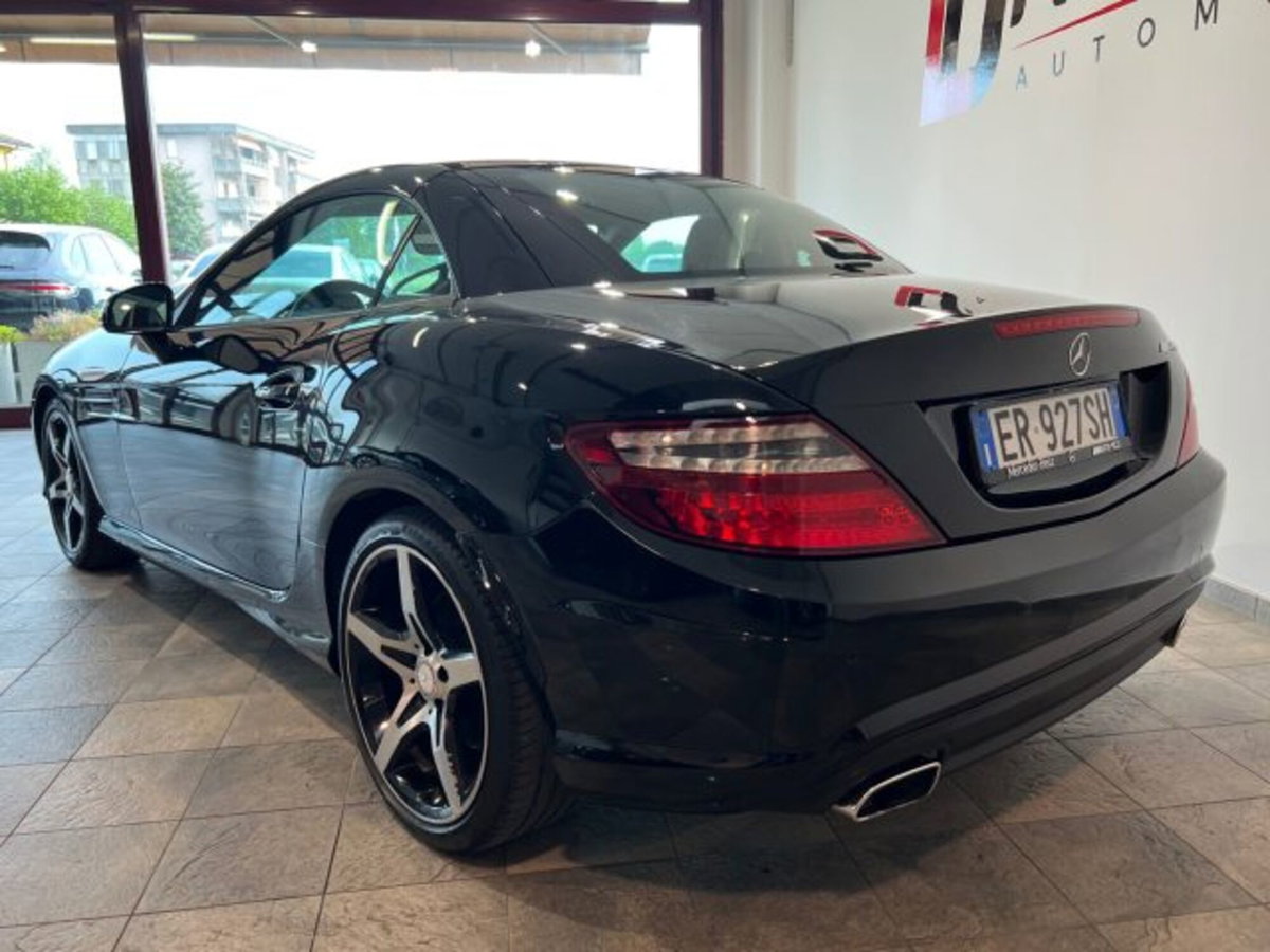 Mercedes-Benz SLK 200 CGI Premium (19)