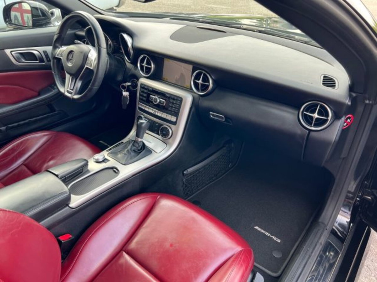 Mercedes-Benz SLK 200 CGI Premium (6)