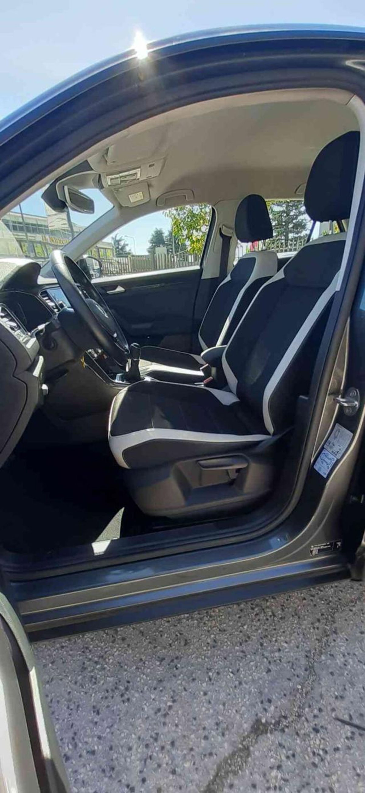Volkswagen T-Roc 1.0 TSI 115 CV Advanced BlueMotion Technology (15)