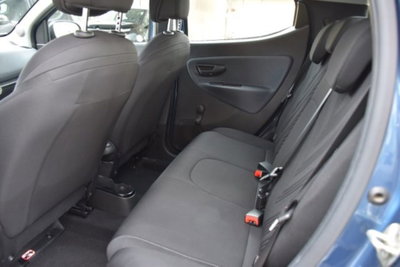 Lancia Ypsilon 1.0 FireFly 5 porte S&S Hybrid Ecochic Gold (11)