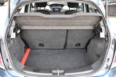 Lancia Ypsilon 1.0 FireFly 5 porte S&S Hybrid Ecochic Gold (12)