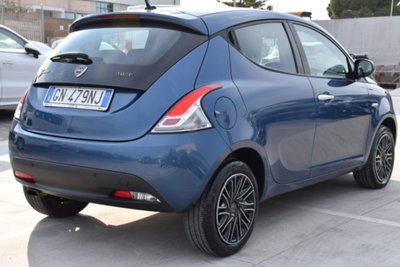 Lancia Ypsilon 1.0 FireFly 5 porte S&S Hybrid Ecochic Gold (4)