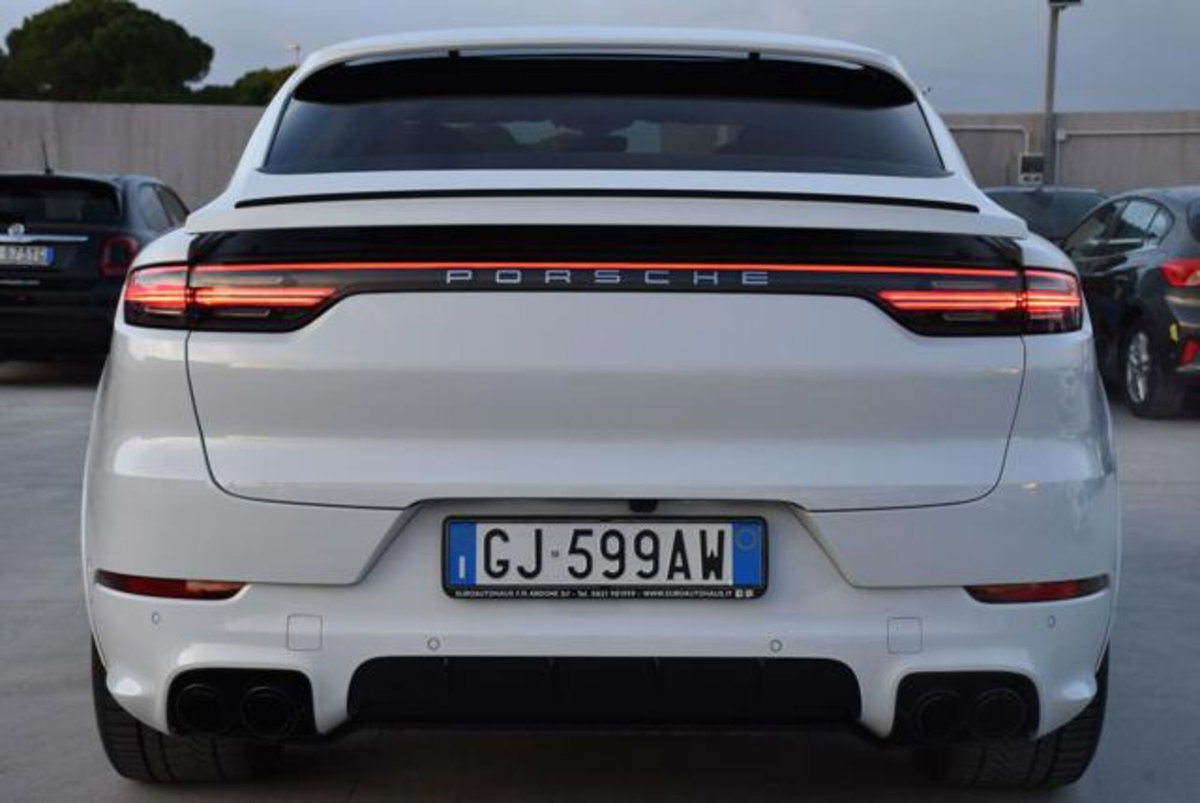 Porsche Cayenne Coupé 4.0 GTS (5)