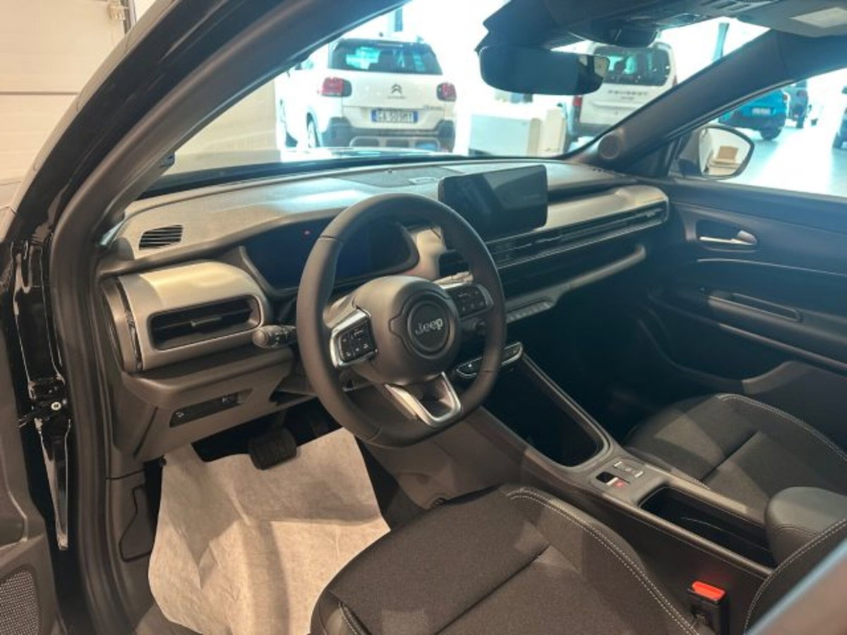 Jeep Avenger 1.2 turbo Summit fwd 100cv (5)