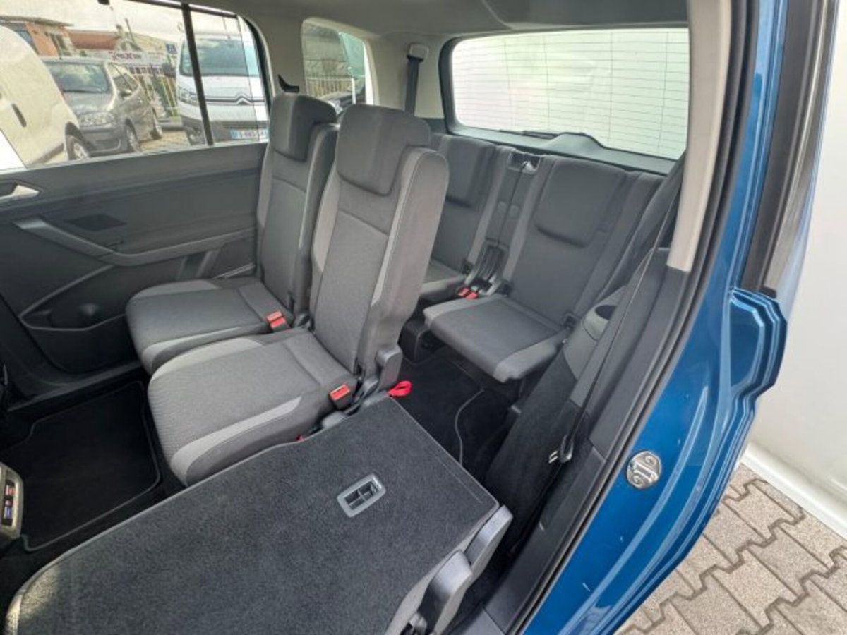 Volkswagen Touran 2.0 TDI 115 CV DSG Business BlueMotion Technology (14)