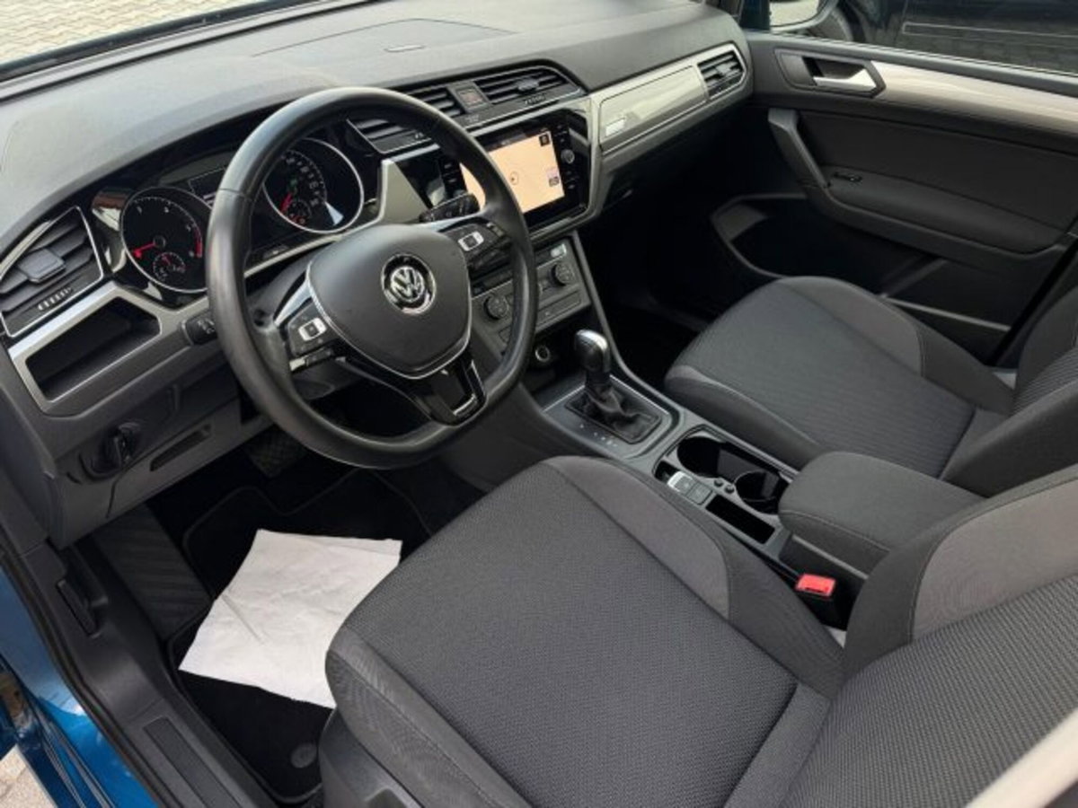 Volkswagen Touran 2.0 TDI 115 CV DSG Business BlueMotion Technology (15)