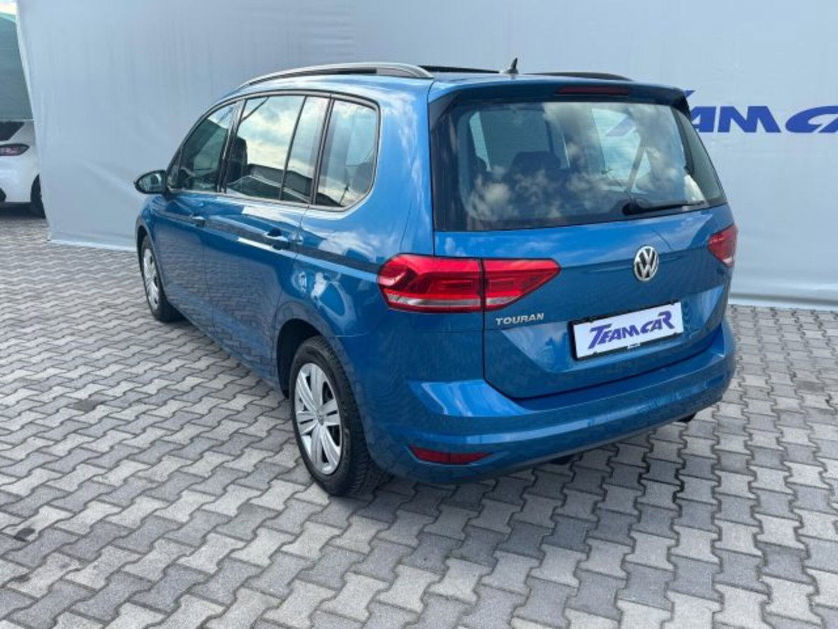 Volkswagen Touran 2.0 TDI 115 CV DSG Business BlueMotion Technology (19)