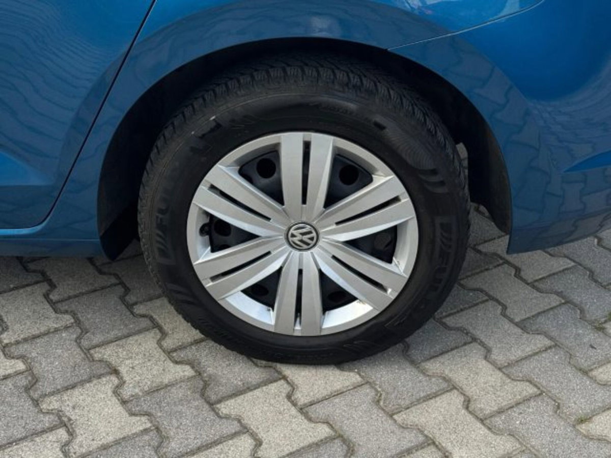 Volkswagen Touran 2.0 TDI 115 CV DSG Business BlueMotion Technology (20)