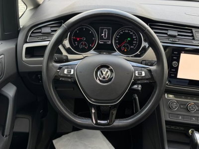 Volkswagen Touran 2.0 TDI 115 CV DSG Business BlueMotion Technology (8)