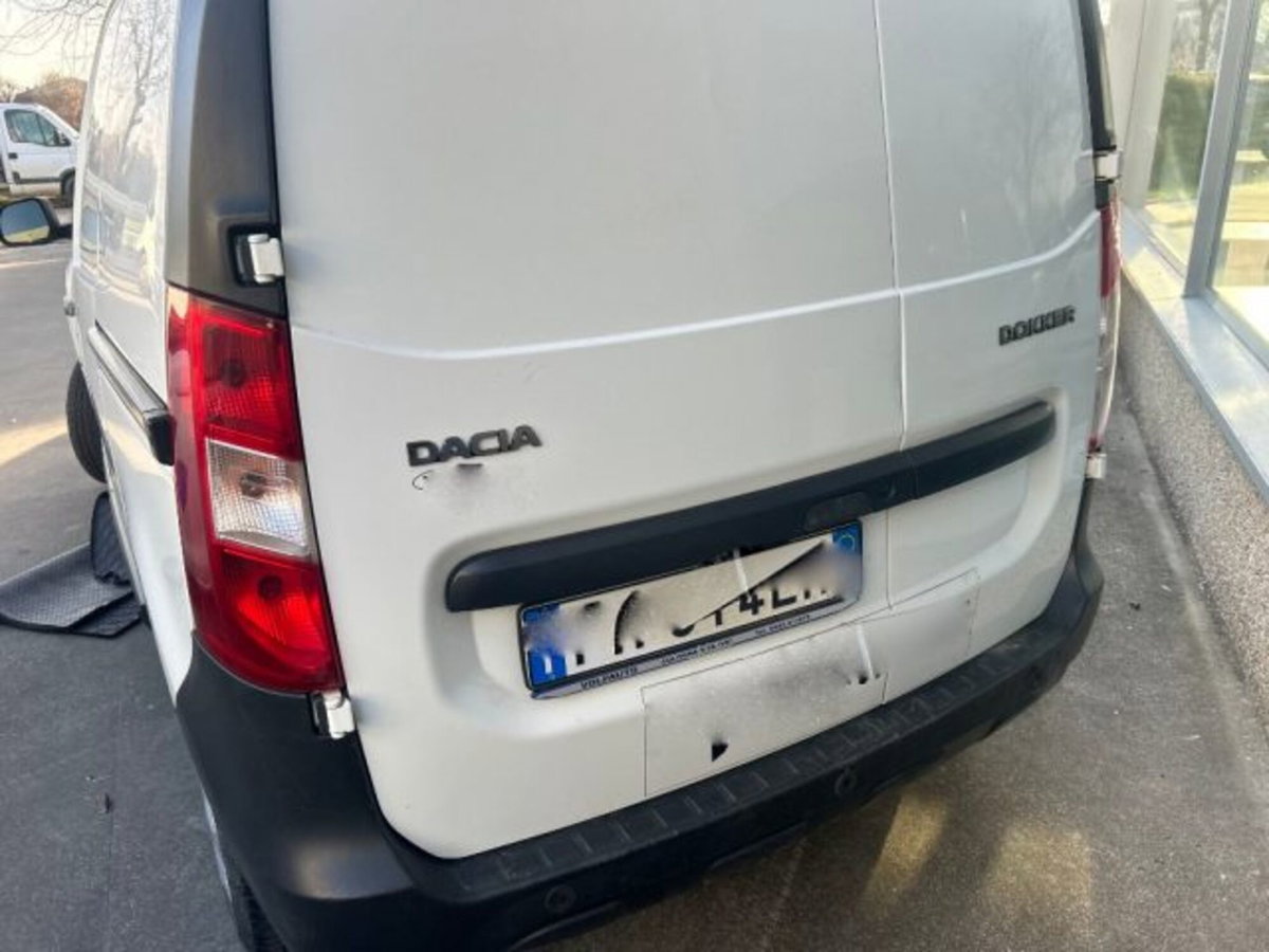 Dacia Dokker 1.6 8V 100CV Start&Stop GPL Ambiance (2)