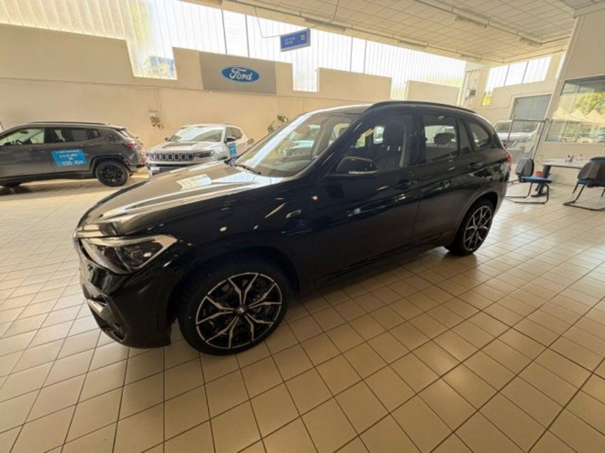 BMW X1 xDrive25e Business Advantage (2)