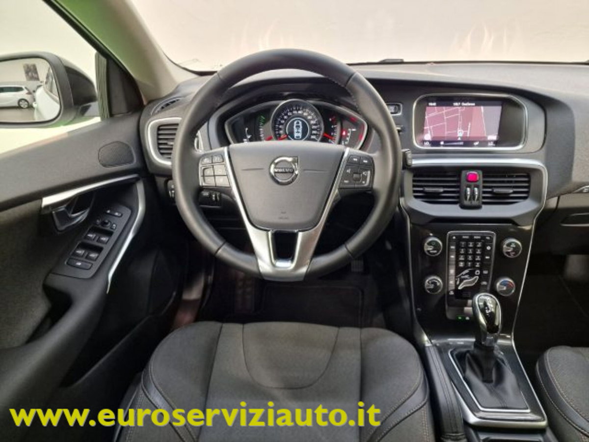 Volvo V40 Cross Country D2 Geartronic Business N1 (16)