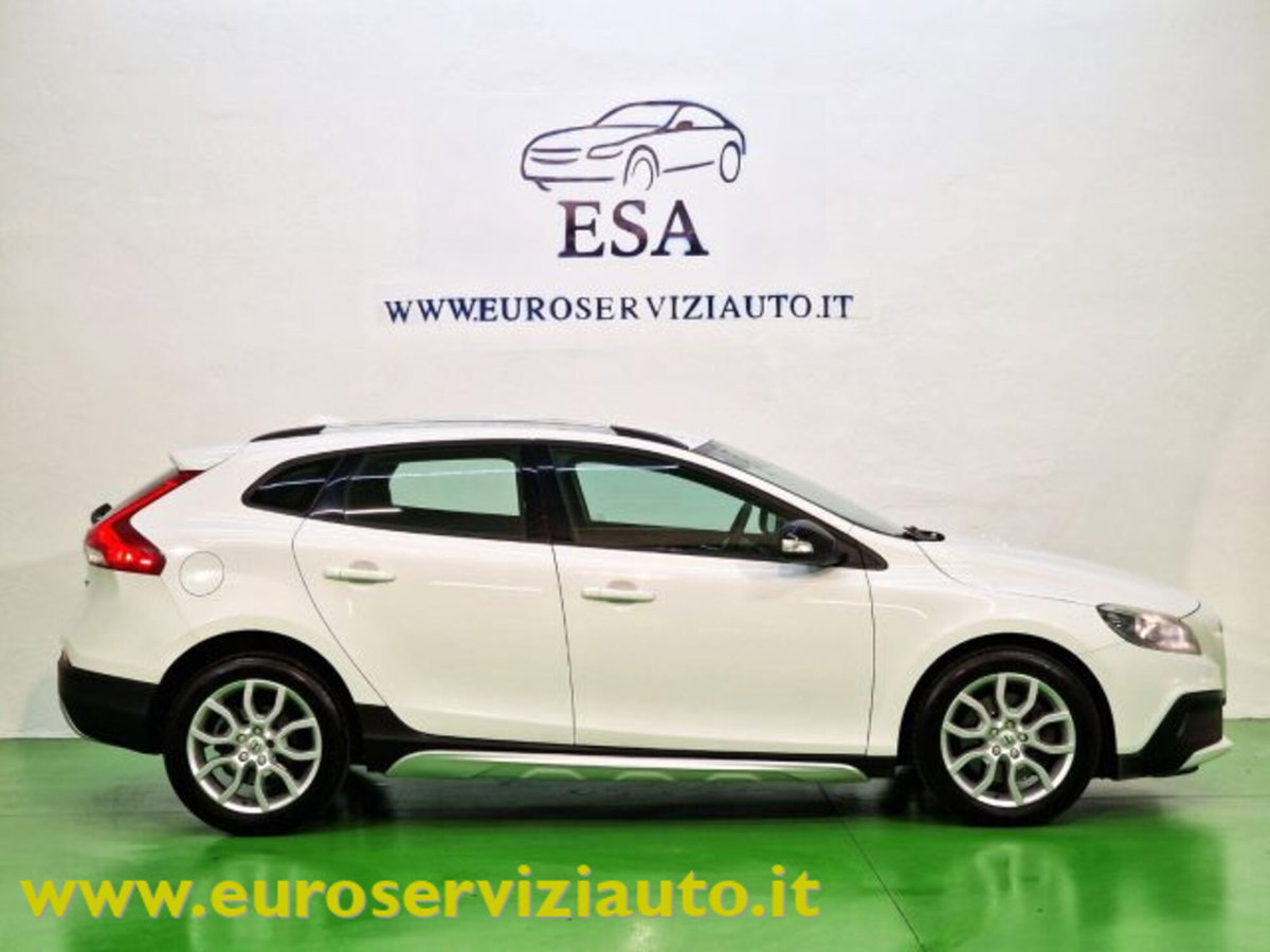 Volvo V40 Cross Country D2 Geartronic Business N1 (3)