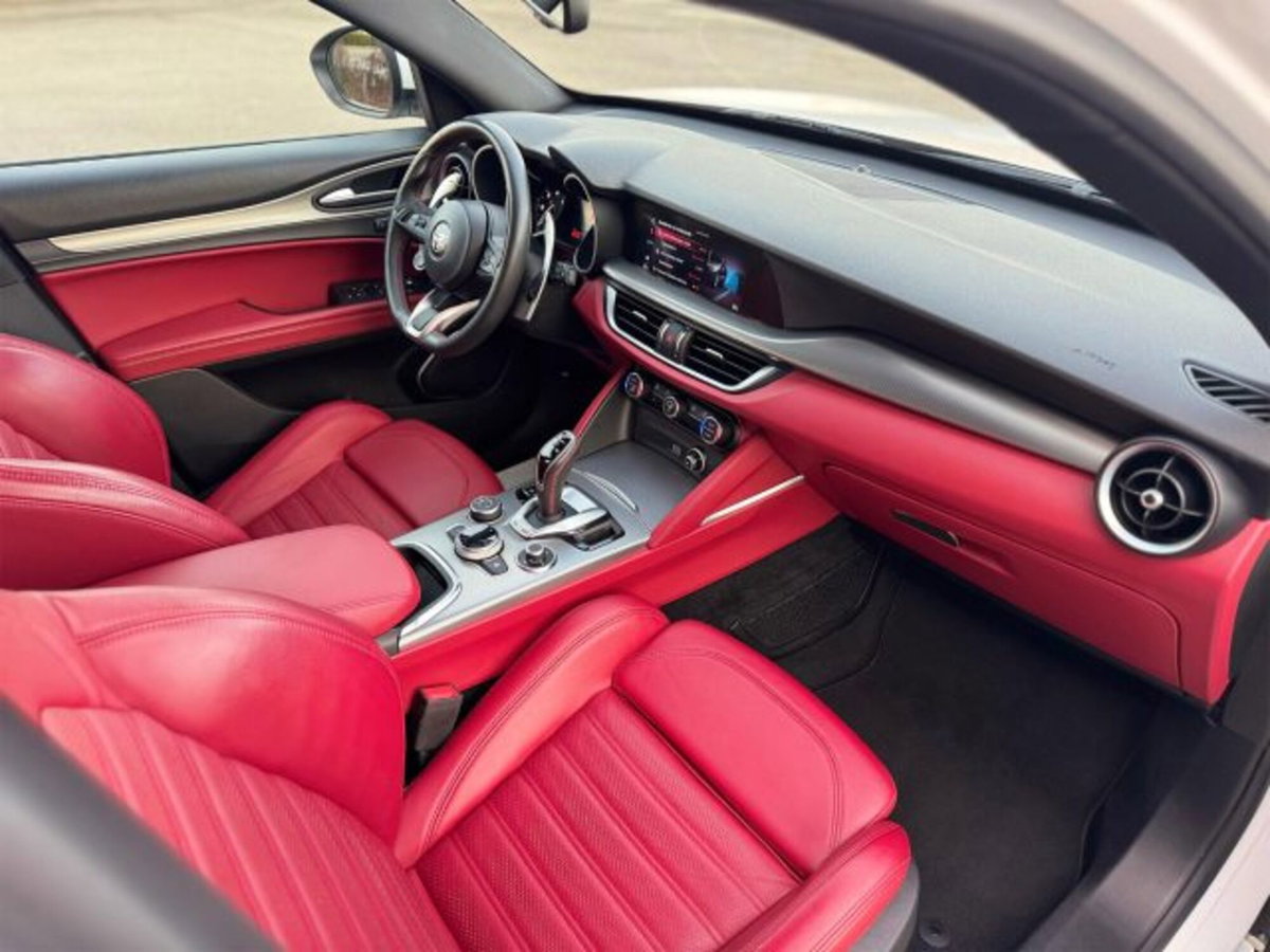 Alfa Romeo Stelvio Stelvio 2.2 Turbodiesel 210 CV AT8 Q4 Veloce (12)