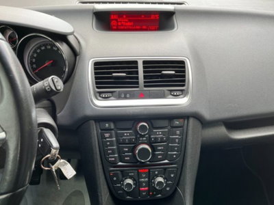 Opel Meriva 1.4 Turbo 120CV Cosmo (19)
