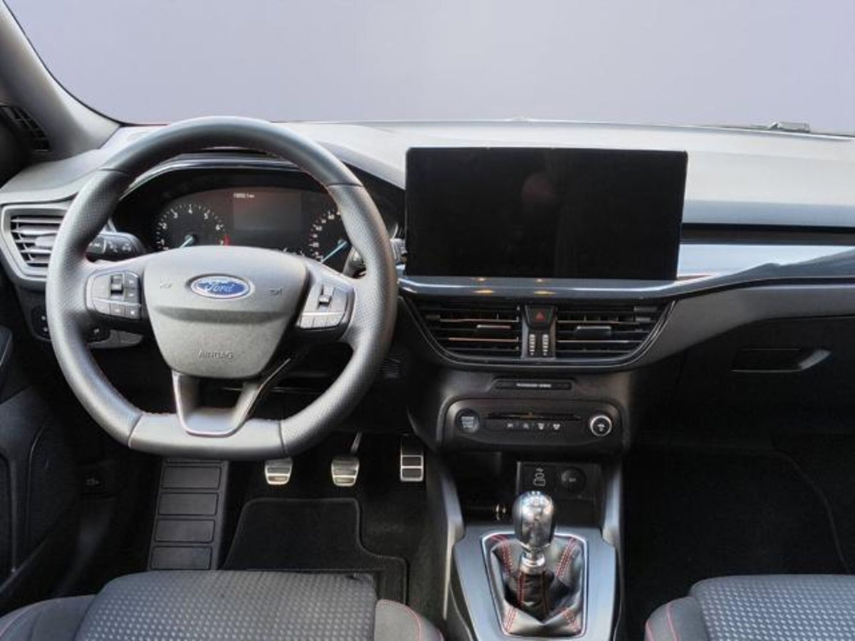 Ford Focus 1.0 EcoBoost Hybrid 125 CV Power. 5p. ST-Line Style (10)