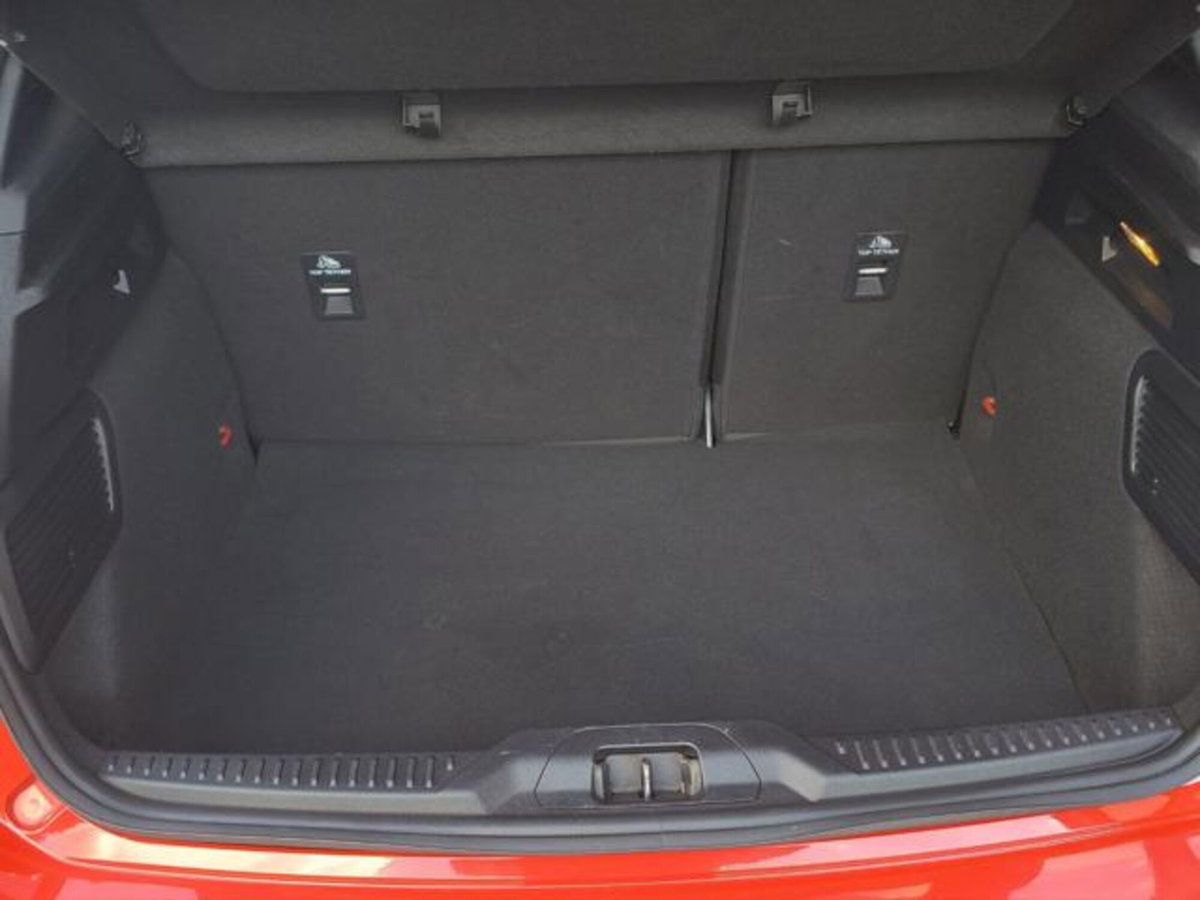 Ford Focus 1.0 EcoBoost Hybrid 125 CV Power. 5p. ST-Line Style (17)
