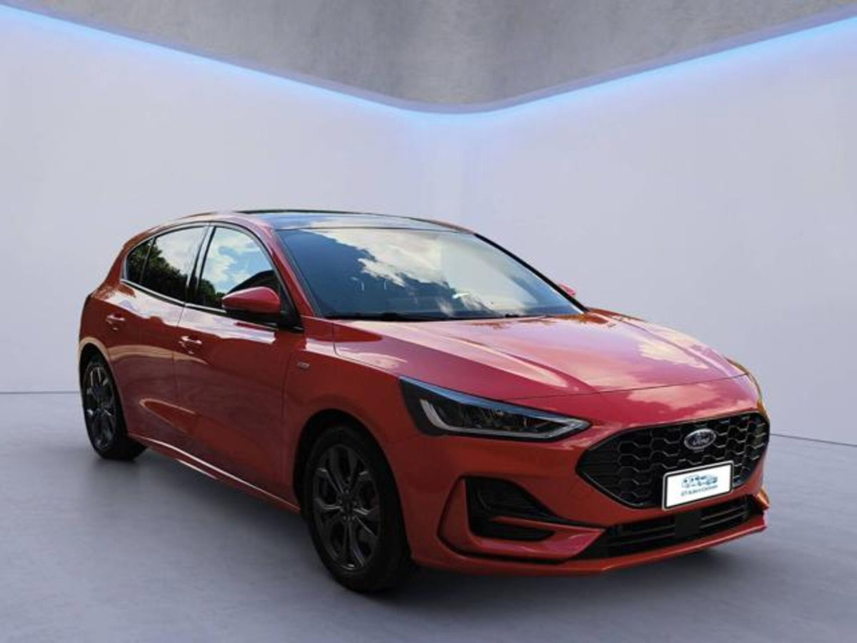 Ford Focus 1.0 EcoBoost Hybrid 125 CV Power. 5p. ST-Line Style (2)