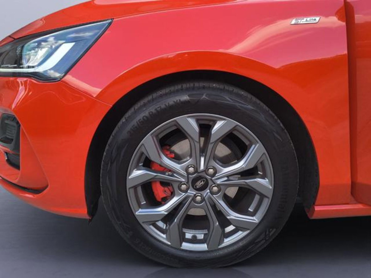 Ford Focus 1.0 EcoBoost Hybrid 125 CV Power. 5p. ST-Line Style (20)