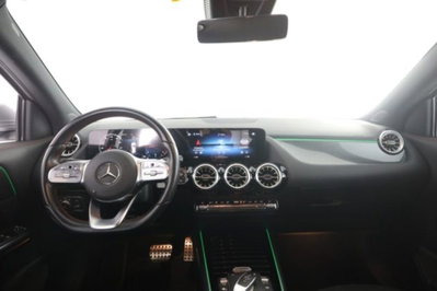 Mercedes-Benz CLA Shooting Brake 180 d Automatic Shooting Brake Premium (4)