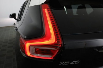 Volvo XC40 T4 AWD Geartronic Momentum (10)