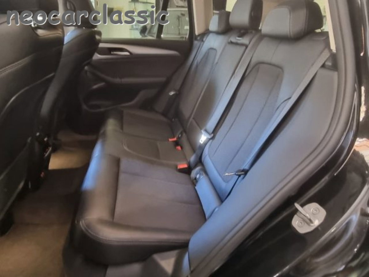 BMW X3 xDrive20d 48V Business Advantage (10)
