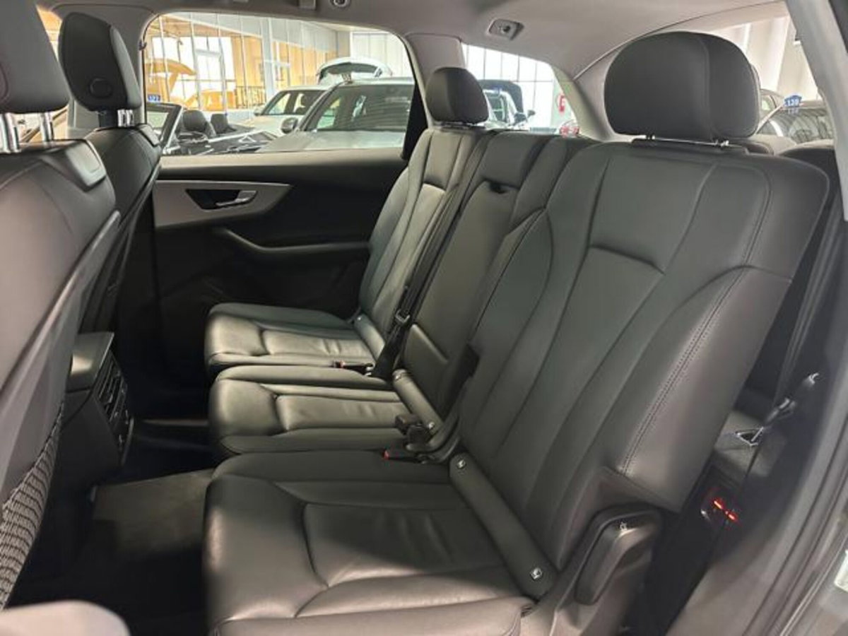 Audi Q7 50 TDI quattro tiptronic Business (10)